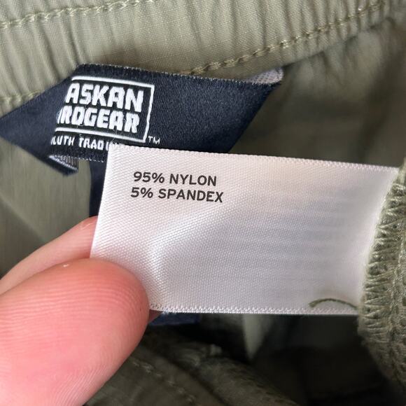 Duluth Trading Co AKHG Access Point Pull On Slim Leg Pants Green Women's Size 8 - Picture 8 of 10